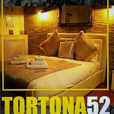 Bed and Breakfast Bb Tortona Milán Exterior foto